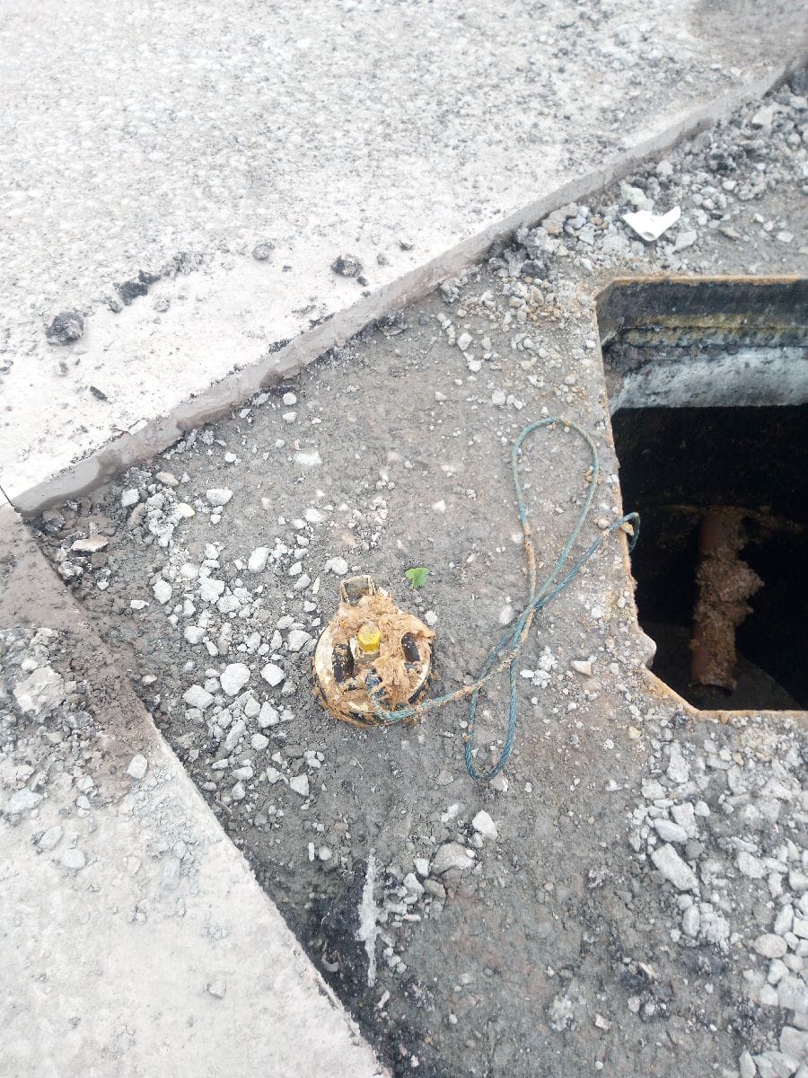 Construction bung clear